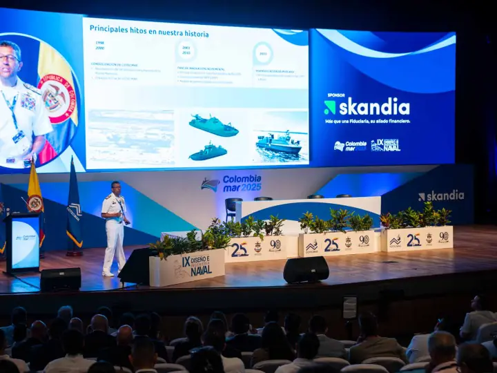 Logo en escenario
